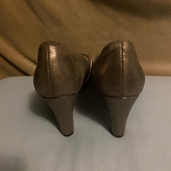 Penningtons heels - Picture 3 of 5